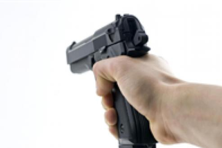 A rendőrökre lövöldöző gyújtogató kényszergyógykezelését indítványozzák