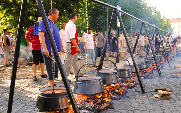 Újra itt a Bajai Halfőző Fesztivál!