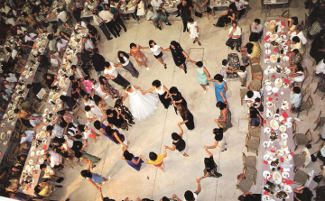 Hol húzzák, nyúzzák meg a zsebünket a nagy napra készülve?