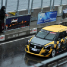 Arany(és)eső a Slovákiaringen