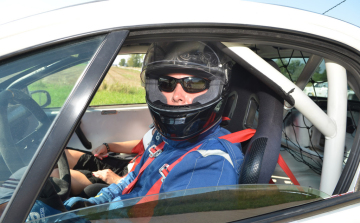 Kovács Sanyi és az Opel Tigra!