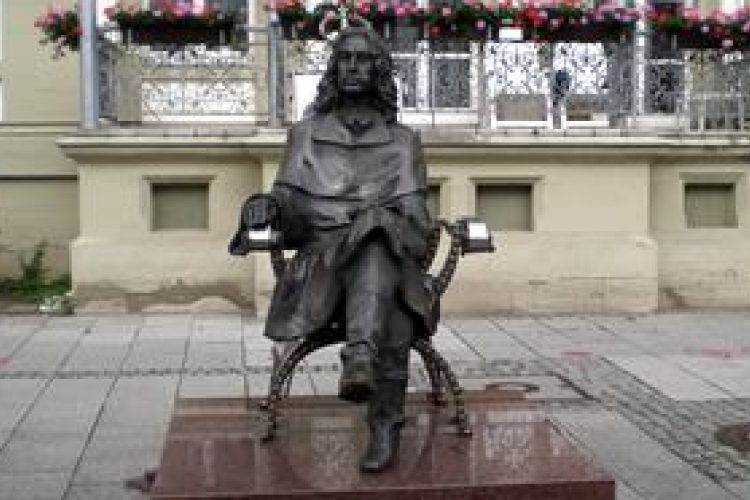 Aki mindenhol magyar emlékek után kutat 