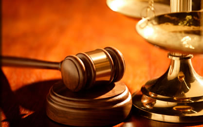 Fiatal lányokat molesztált egy bonyhádi rendőr