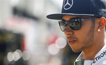Brit Nagydíj - Hamilton nyert, és csökkent a lemaradása összetettben