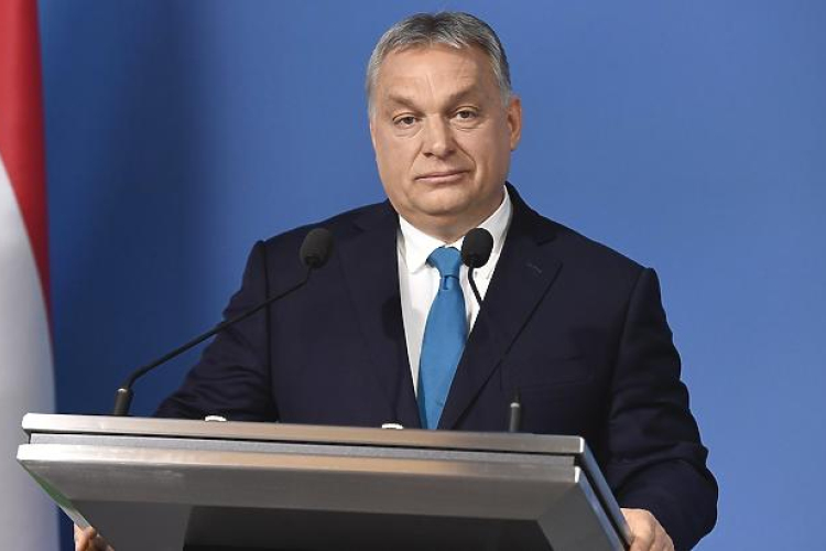 Orbán karácsonyi interjúja: Brüsszel háborút, Magyarország békét akar