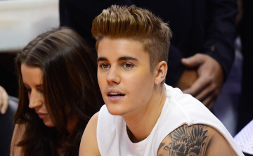 Őrizetbe vették Justin Biebert testi sértés miatt
