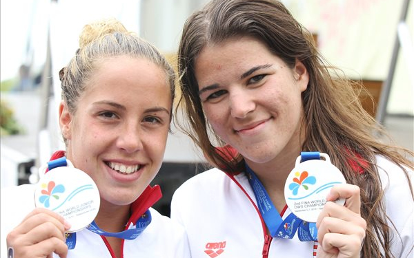 Junior nyíltvízi vb - Magyar arany és bronz a junior lányoknál