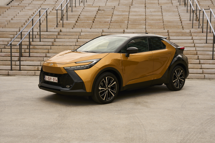 Tartja vezető helyét a Toyota a magyarországi újautó-piacon