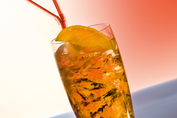 Alkohol energiaitallal – valóban káros?