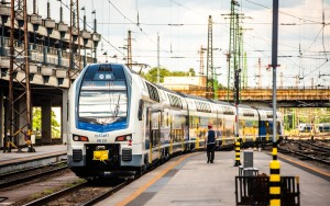 MÁV: több járművet állítanak forgalomba az év végi, újévi időszakban bizonyos vonalakon
